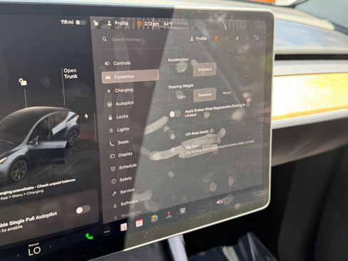 Used 2025 Tesla Model Y Long Range AWD/4WD image 25