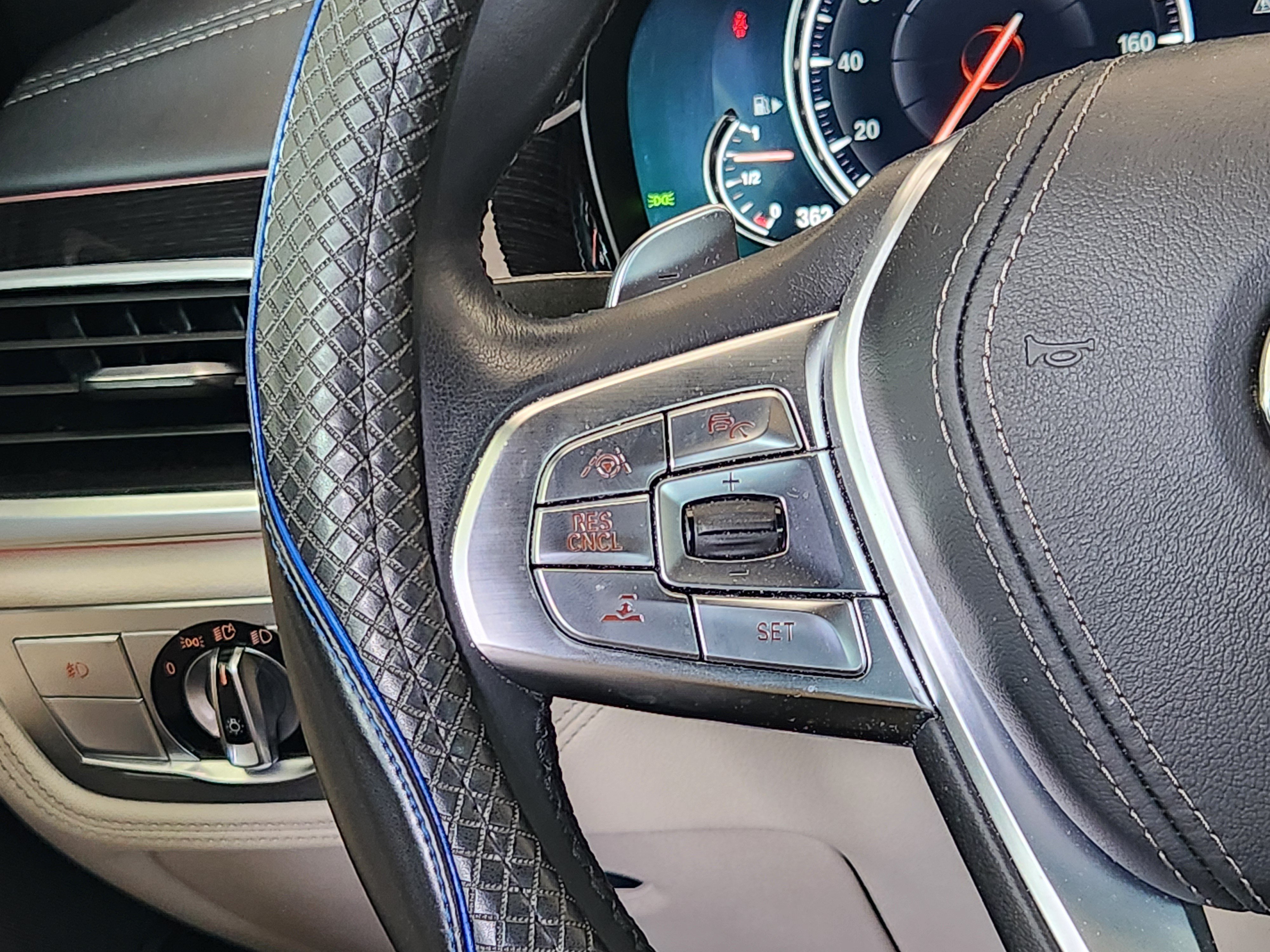 Used 2016 BMW 740i RWD image 28