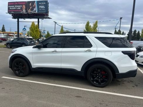 Used 2020 Ford Explorer ST w/ ST High-Performance Pack AWD/4WD image 7