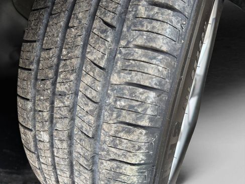 Certified 2025 Kia Soul LX w/ LX Technology Package image 19