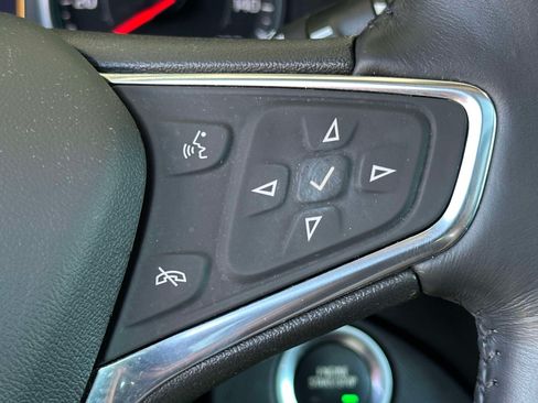 Used 2021 Chevrolet Equinox Premier AWD/4WD image 23
