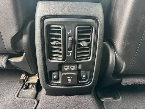 Used 2021 Dodge Durango R/T w/ Blacktop Package AWD/4WD image 16