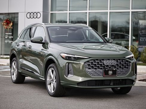 New 2025 Audi Q5 2.0T Premium Plus image 2