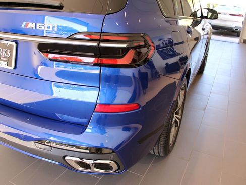 Used 2025 BMW X7 M60i AWD/4WD image 43