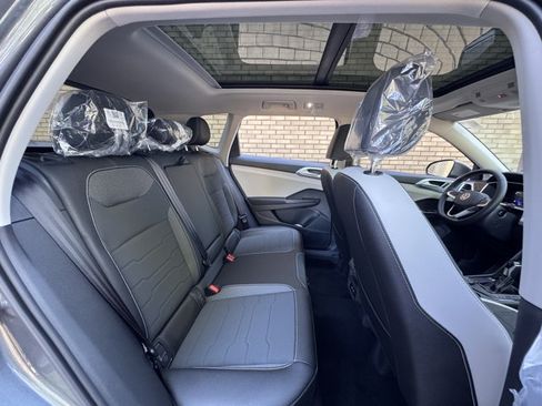 New 2026 Volkswagen Taos SE AWD/4WD image 7