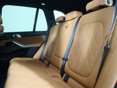 Used 2026 BMW X5 sDrive40i image 16