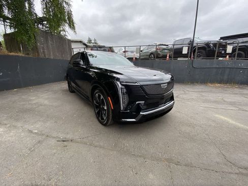 Certified 2025 Cadillac Escalade IQ Sport 1 w/ Smart Trailering package AWD/4WD image 8