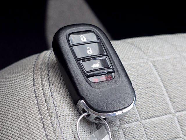 Certified 2024 Honda HR-V LX image 28