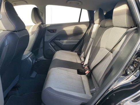 Used 2024 Subaru Crosstrek 2.0i Premium image 9