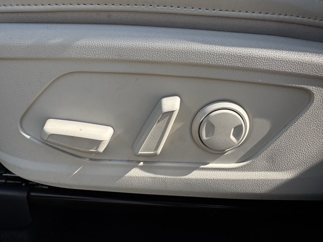 Used 2025 Kia Sorento EX w/ EX Panoramic Sunroof Package AWD/4WD image 29