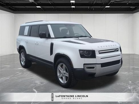 Used 2023 Land Rover Defender 130 SE image 7