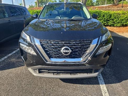 Certified 2023 Nissan Rogue SV w/ SV Premium B Package FWD image 6