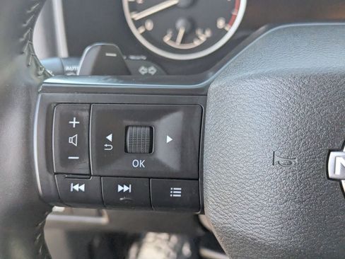 Certified 2025 Nissan Rogue SV FWD image 27