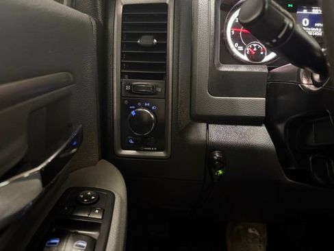 Used 2017 RAM 2500 Tradesman w/ Chrome Appearance Group image 14