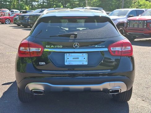 Used 2018 Mercedes-Benz GLA 250 4MATIC image 5