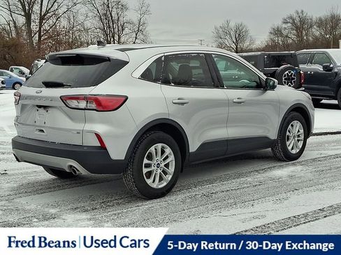 Certified 2020 Ford Escape SE image 12