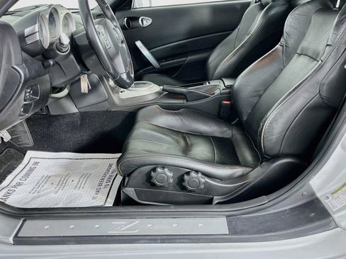 Used 2007 Nissan 350Z Touring RWD image 26