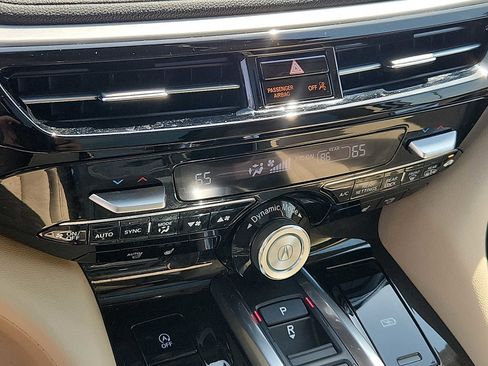 Used 2023 Acura MDX SH-AWD image 15