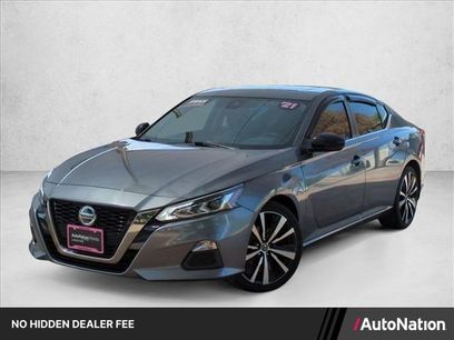 Used 2021 Nissan Altima 2.5 SR w/ SR Premium Package