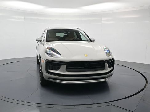 Certified 2026 Porsche Macan S AWD/4WD image 33