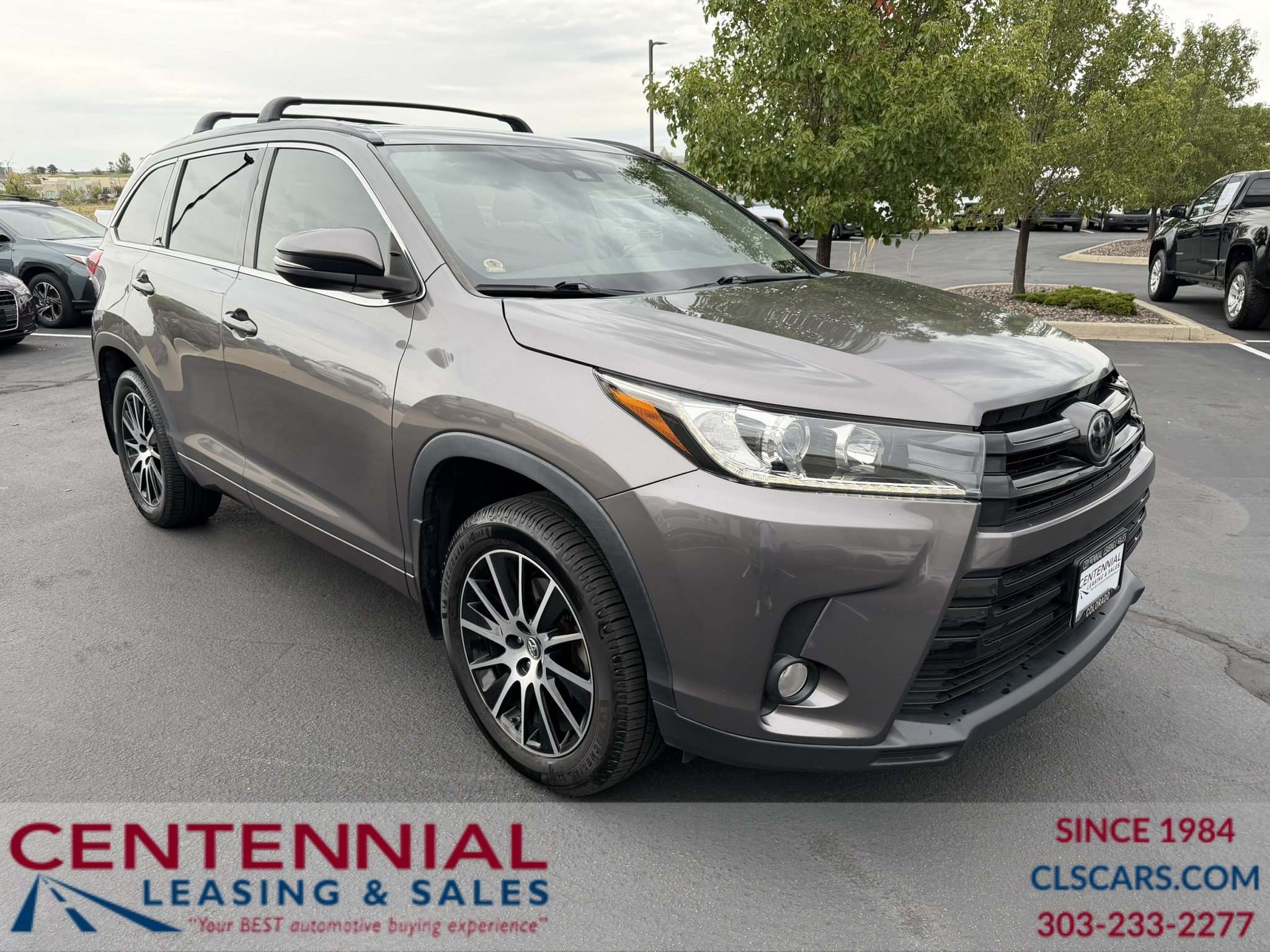 Used 2018 Toyota Highlander SE AWD/4WD image 1