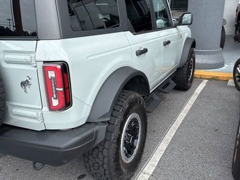 Used 2023 Ford Bronco Badlands w/ Sasquatch Package AWD/4WD image 4