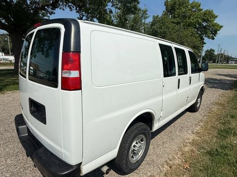 Used 2019 Chevrolet Express 2500 w/ Driver Convenience Package RWD image 8