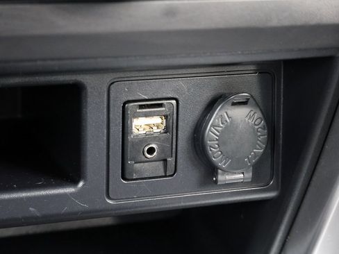 Used 2018 Toyota 4Runner SR5 Premium image 29