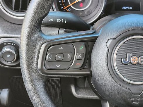 Used 2021 Jeep Wrangler Unlimited Sport image 27