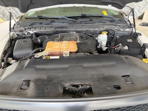 Used 2018 RAM 1500 Tradesman AWD/4WD image 11