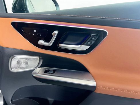 Certified 2024 Mercedes-Benz GLC 300 4MATIC image 27