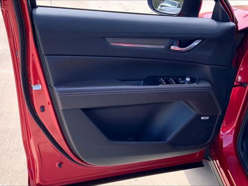 Certified 2025 MAZDA CX-5 Signature image 22