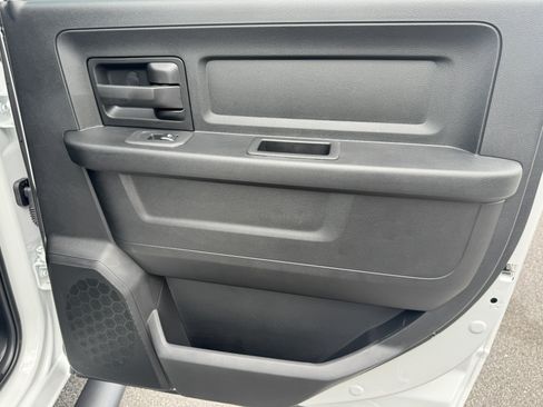 New 2026 RAM 3500 Tradesman AWD/4WD image 17