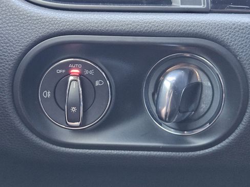 Certified 2021 Porsche Macan image 21