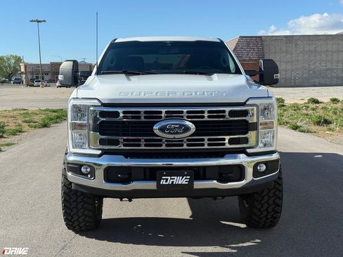 Used 2023 Ford F350 XLT AWD/4WD image 7
