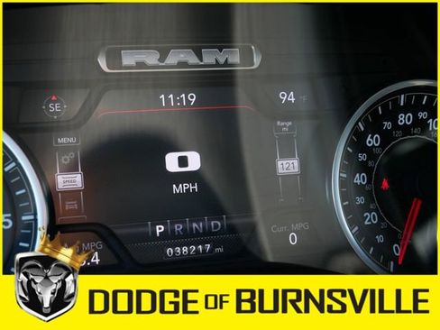 Used 2023 RAM 1500 Laramie AWD/4WD image 32