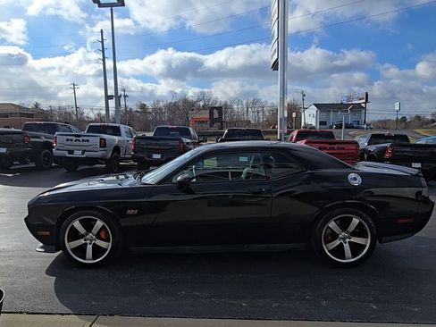 Used 2012 Dodge Challenger SRT8 w/ Premium Sound Group image 5