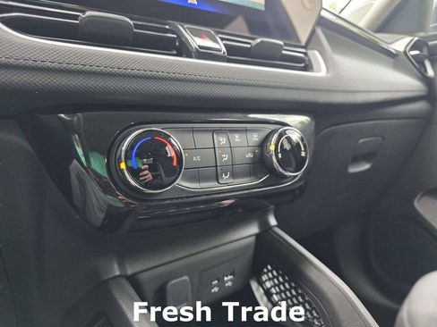 Used 2025 Chevrolet TrailBlazer LT image 15