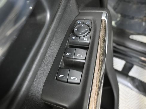 Used 2021 Chevrolet Silverado 2500 LT w/ Midnight Edition AWD/4WD image 19