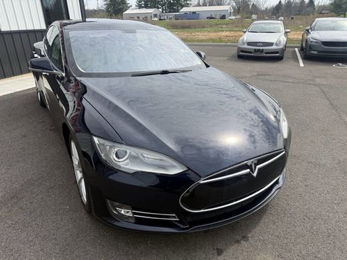 Used 2013 Tesla Model S Performance image 4