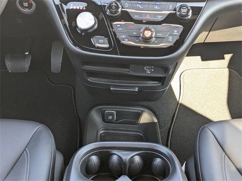 New 2026 Chrysler Voyager LX image 18