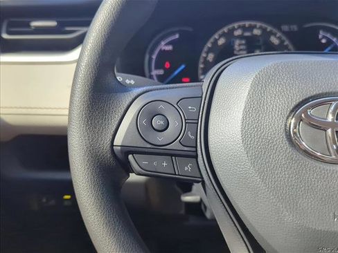 New 2025 Toyota RAV4 XLE image 15