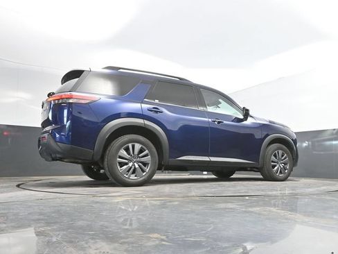 Used 2025 Nissan Pathfinder SV FWD image 45