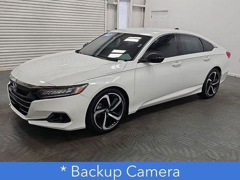 Used 2022 Honda Accord Sport image 4