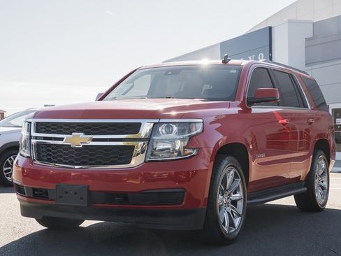 Used 2017 Chevrolet Tahoe LT image 3
