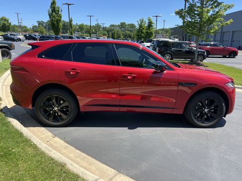 Certified 2026 Jaguar F-PACE R-Dynamic S AWD/4WD image 8