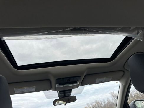 New 2025 Nissan Altima 2.5 SL image 31