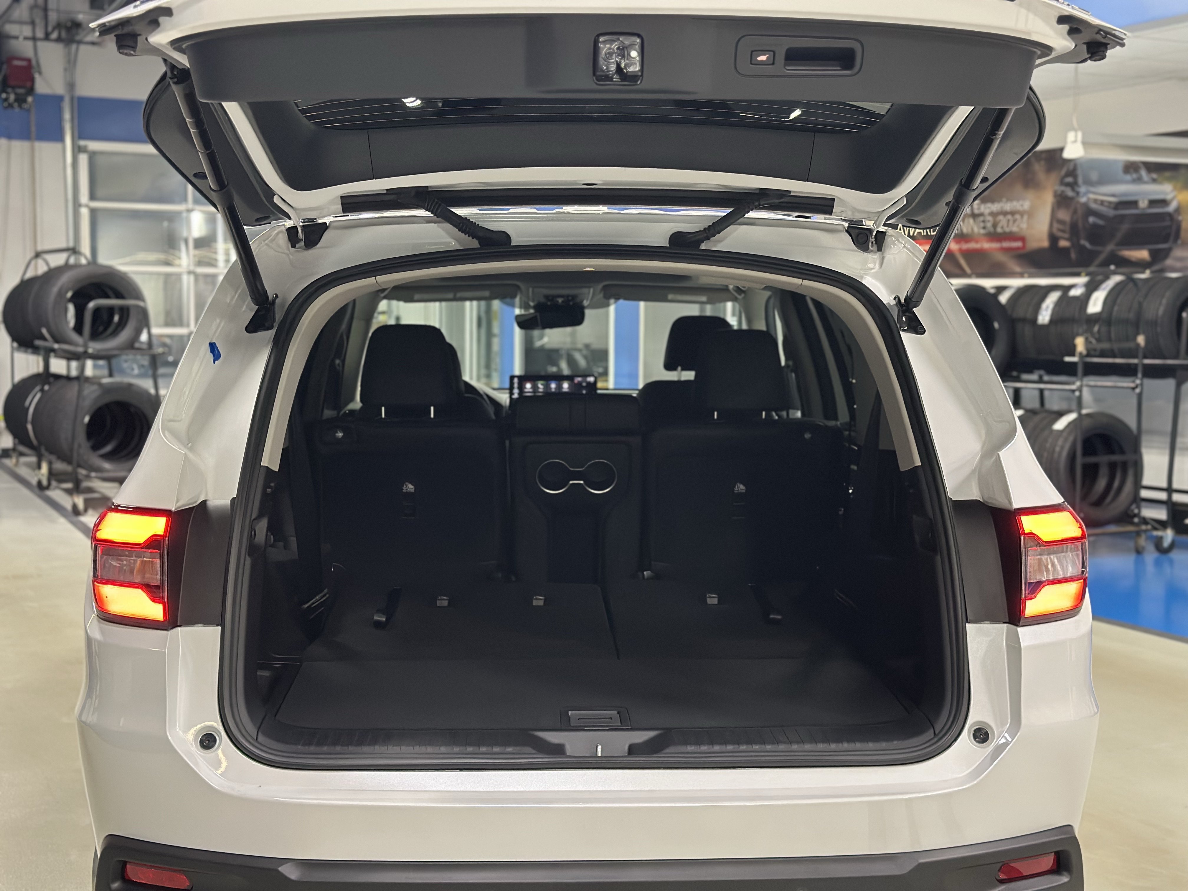 New 2026 Honda Pilot Elite image 6