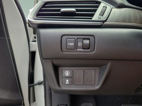 Used 2018 Honda Accord EX image 19
