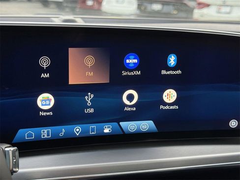 Certified 2024 Cadillac Lyriq Luxury image 15